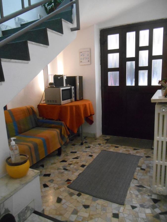 Le Rose Malpensa Bed and Breakfast Busto Arsizio Exteriör bild