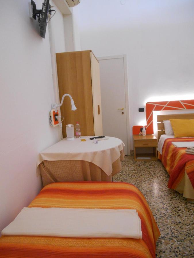 Le Rose Malpensa Bed and Breakfast Busto Arsizio Exteriör bild