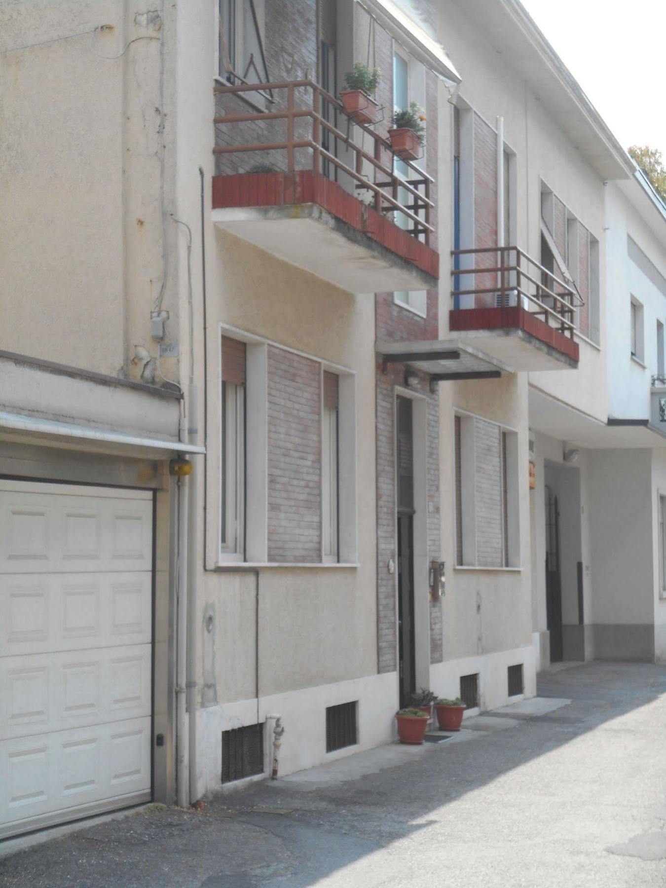 Le Rose Malpensa Bed and Breakfast Busto Arsizio Exteriör bild